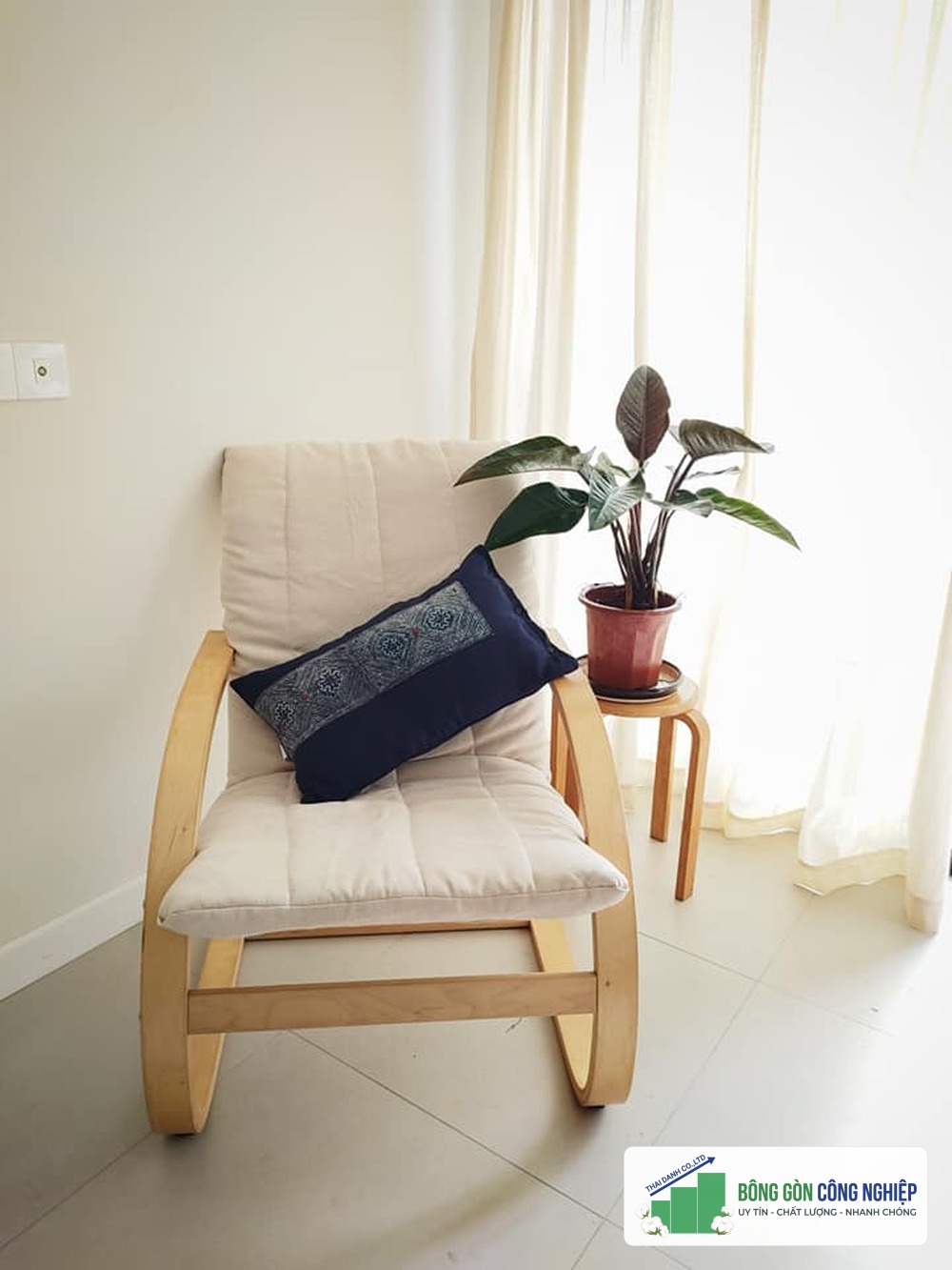 Cặp vợ Việt chồng Tây tự đóng nội thất cho căn hộ 76m2 với chi phí rẻ giật mình, nể nhất là quá trình đóng sofa - Ảnh 6.
