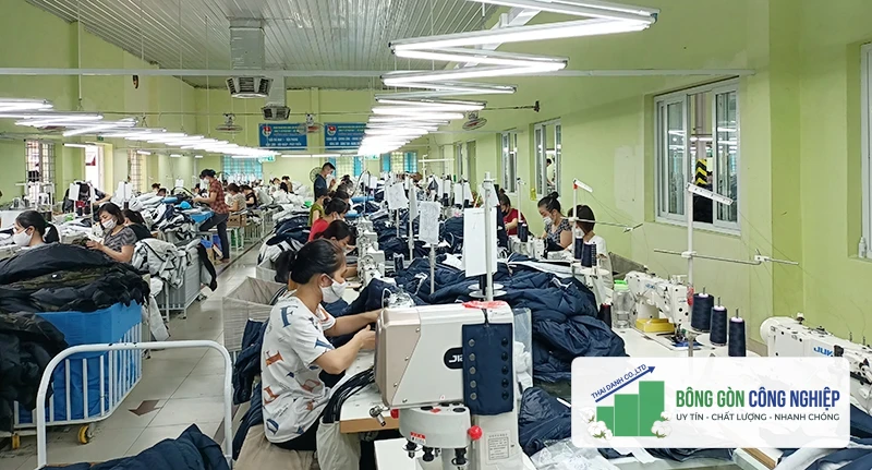 Sản xuất hàng dệt may tại Tổng công ty cổ phần Dệt may Nam Định.