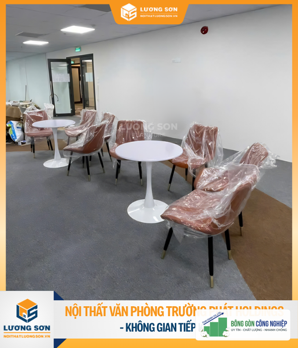 Nội thất văn phòng Trường Phát Holdings tiện nghi